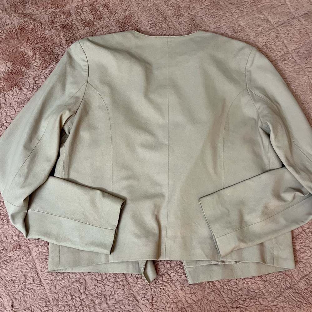 Jacket - Picture 4 of 5